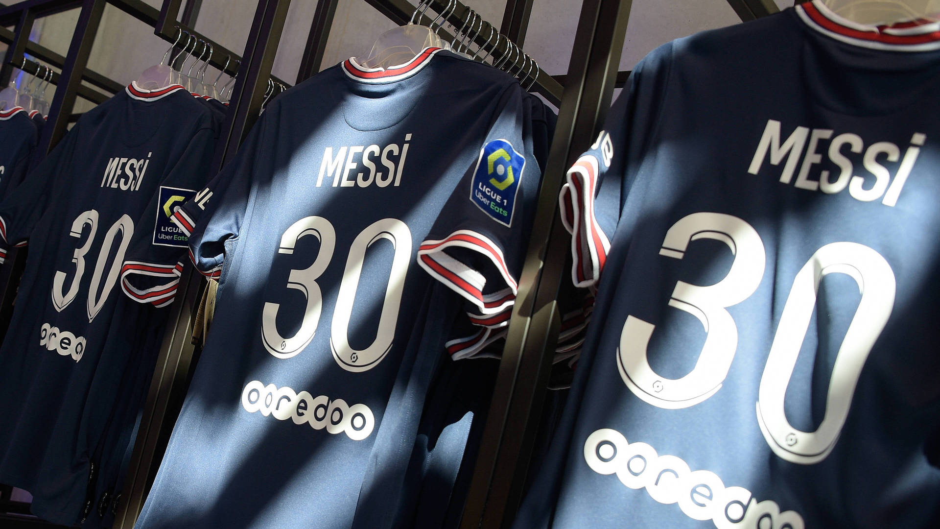 Messis PSG-Trikots mit der Nummer 30 