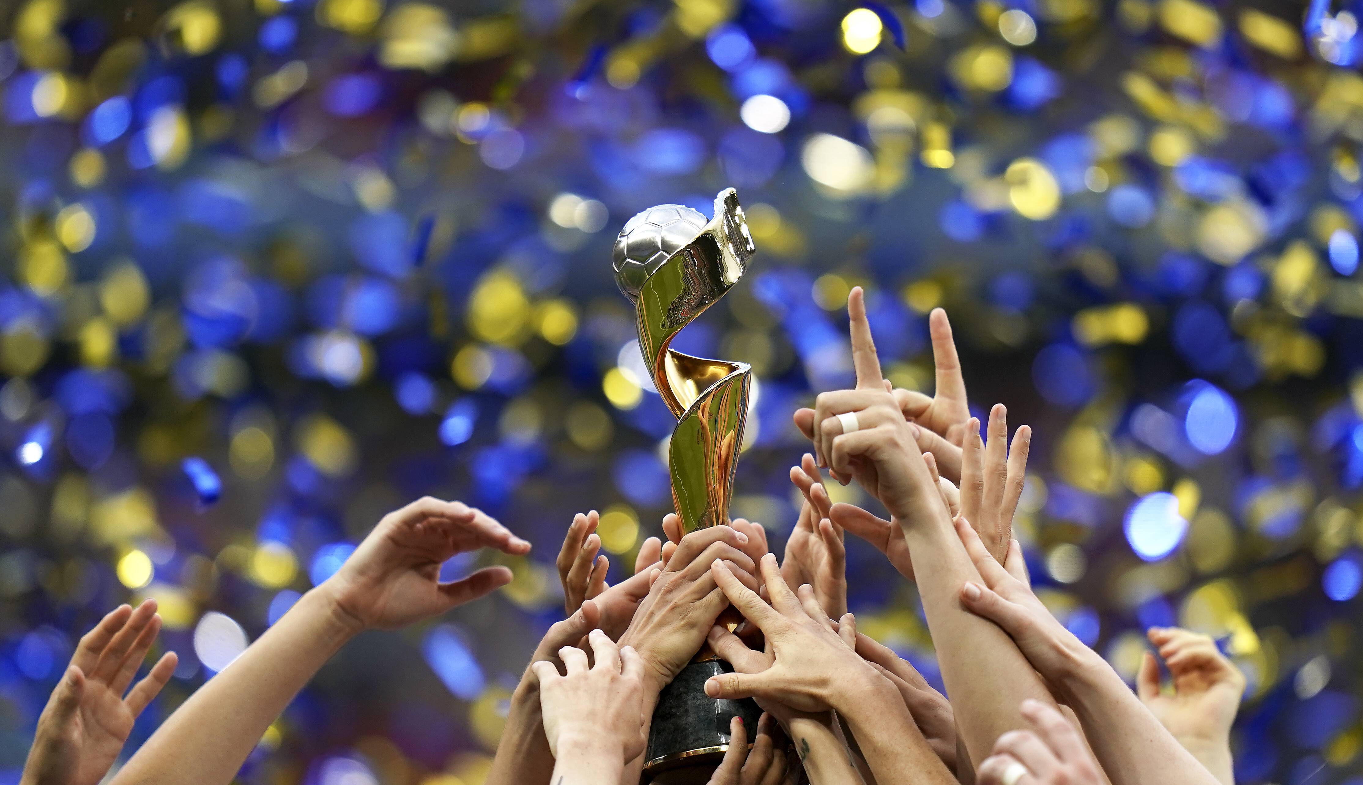 Der Pokal der Frauenfußball-WM