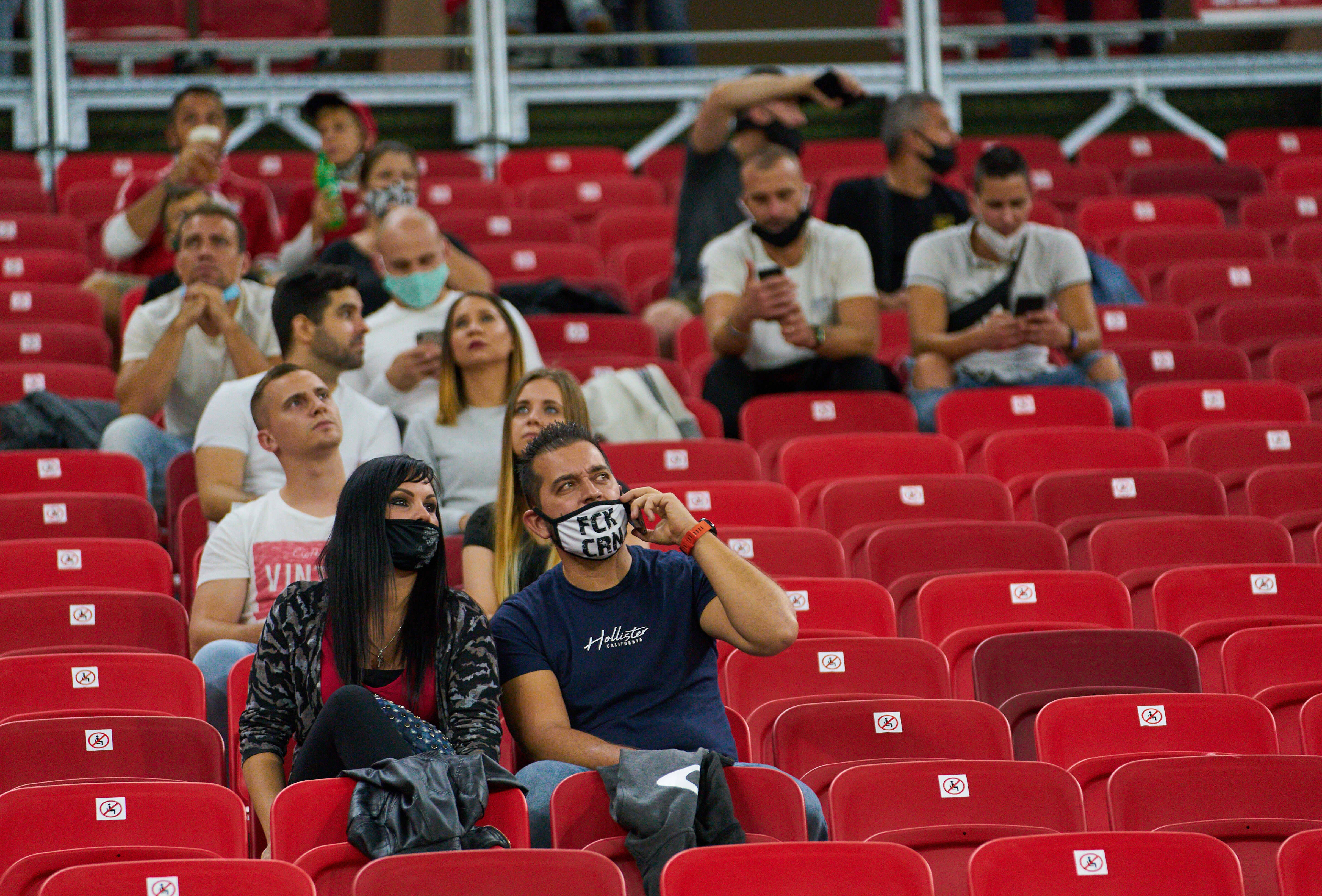 Fans bei einem Spiel in Budapest